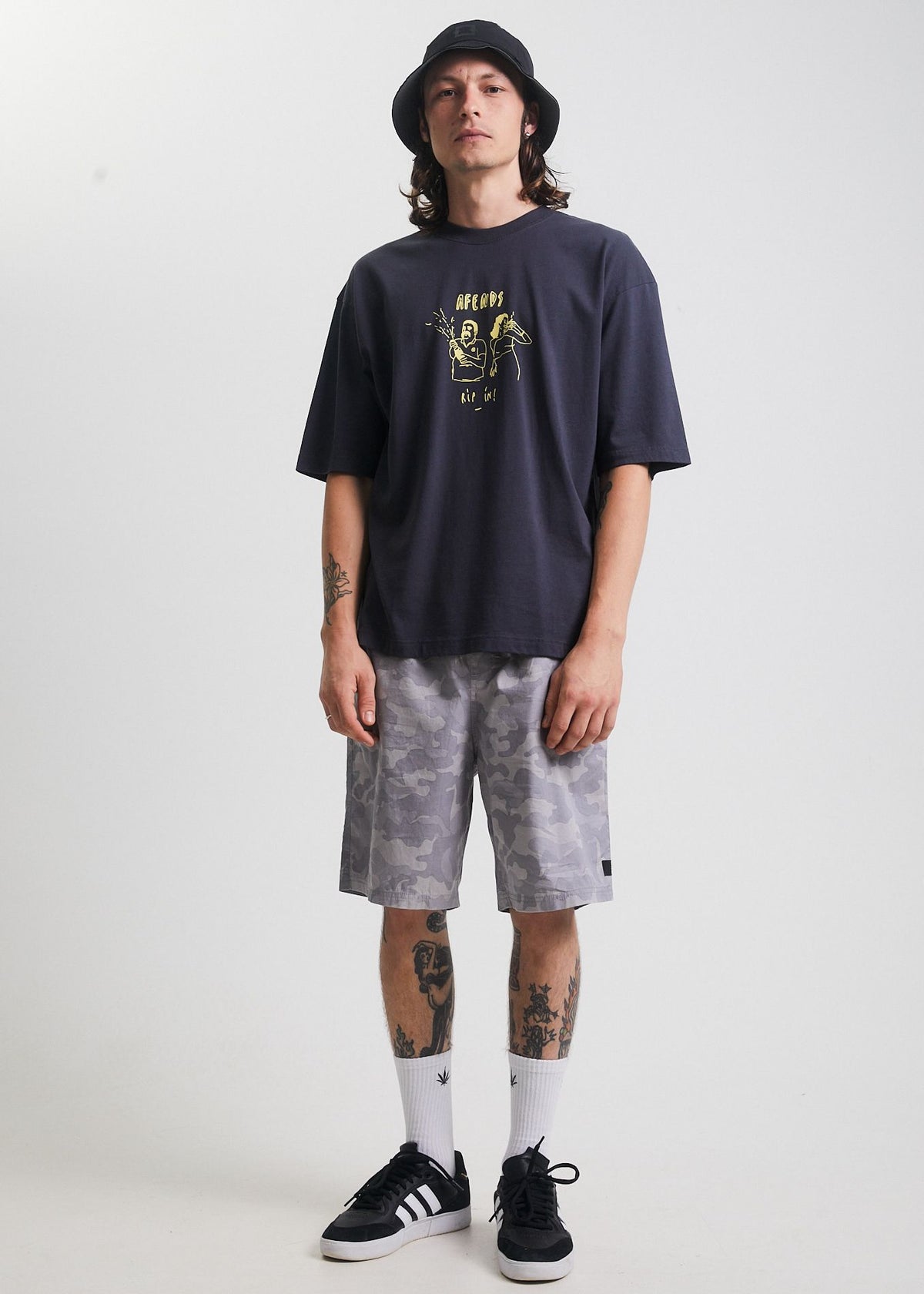 Afends Rip In  - Unisex Recycled Oversized Graphic T-Shirt - Charcoal Charcoal