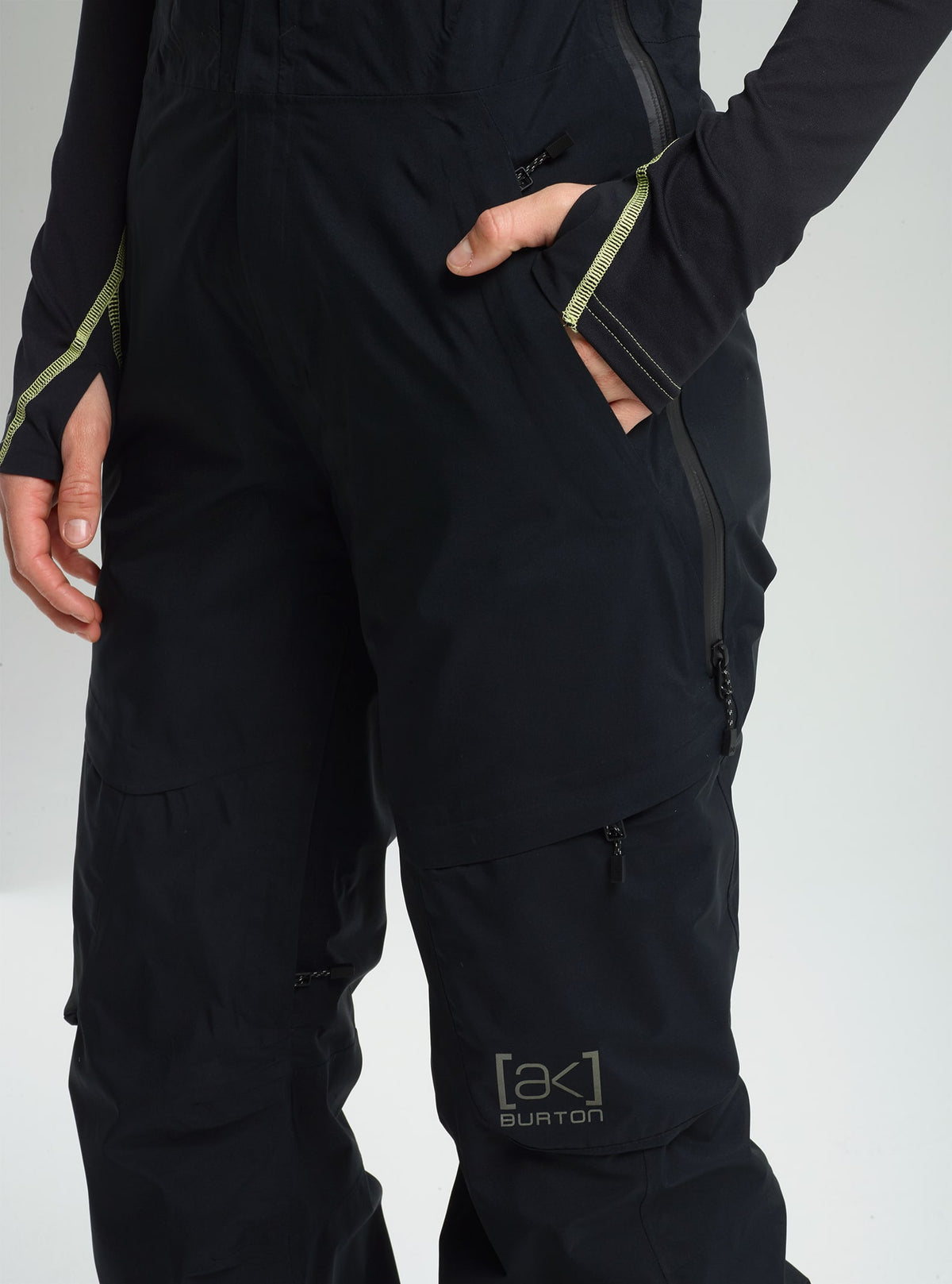 Burton [ak] GORE-TEX 2L Kimmy Bib Pant 2022 True black