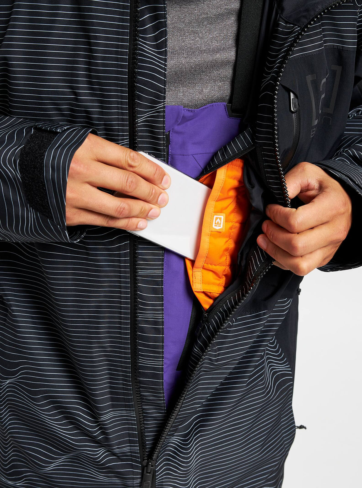 Burton [ak] GORE-TEX Cyclic Jacket 2022 Logo lines