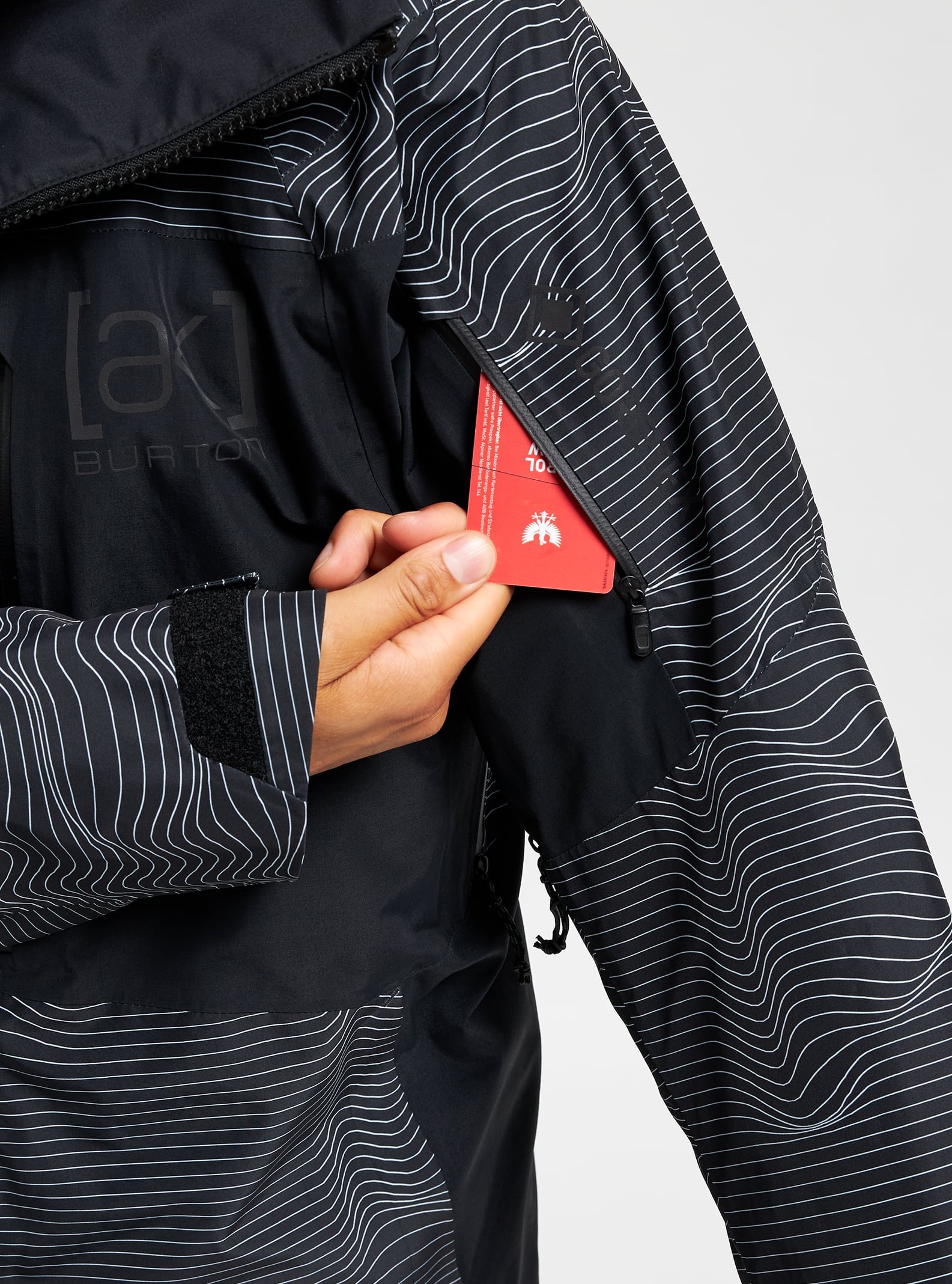 Burton [ak] GORE-TEX Cyclic Jacket 2022 Logo lines