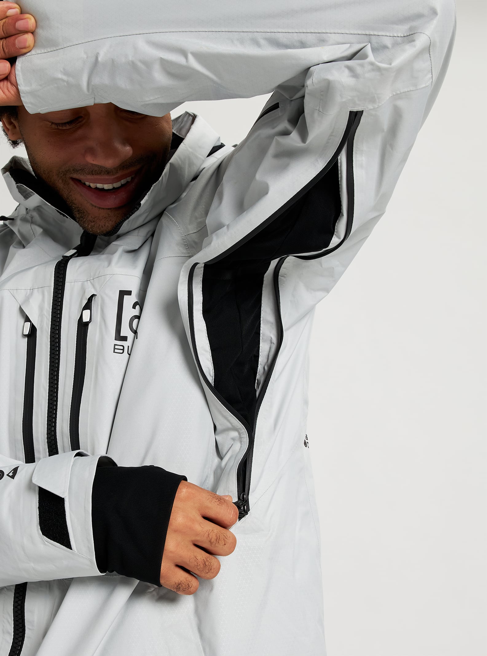Burton [ak] GORE-TEX Swash Jacket 2022 Solution dyed light gray