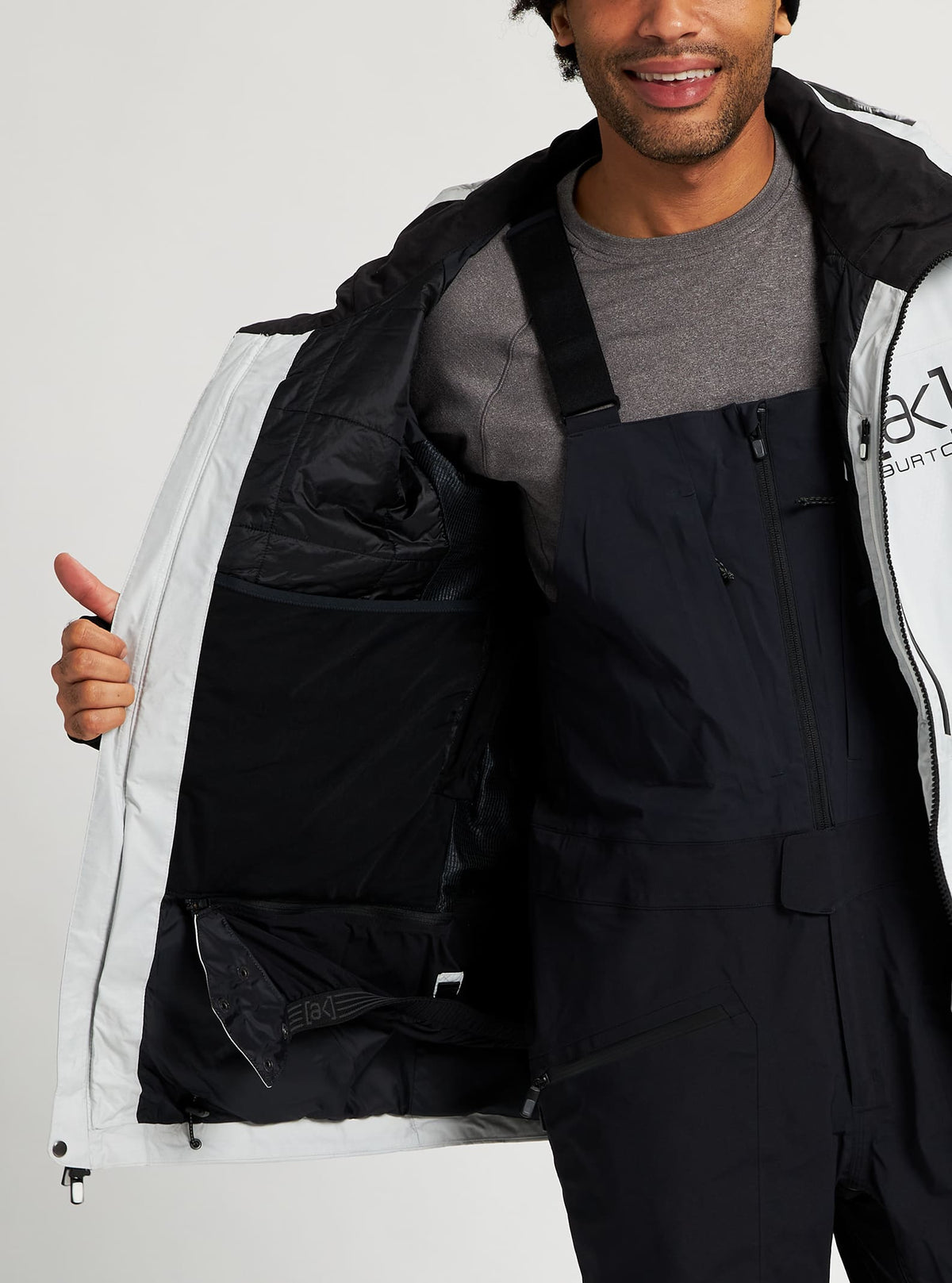 Burton [ak] GORE-TEX Swash Jacket 2022 Solution dyed light gray