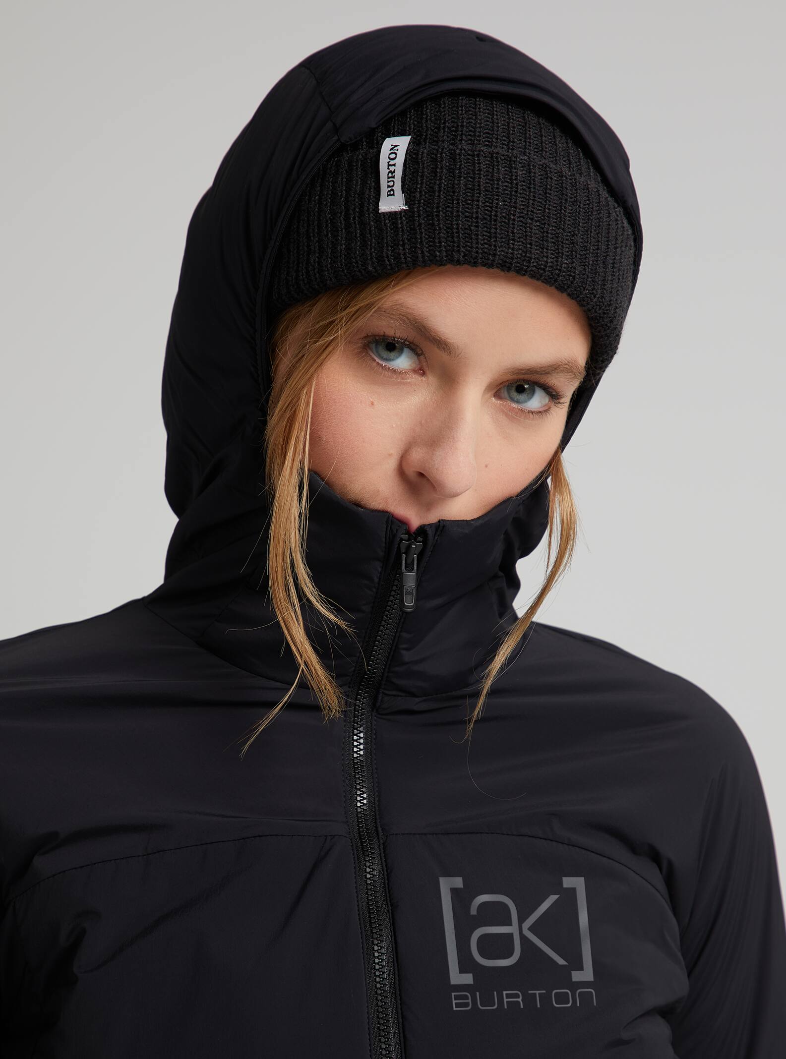 Burton [ak] Helium Hooded Stretch Insulated Jacket 2022 True black