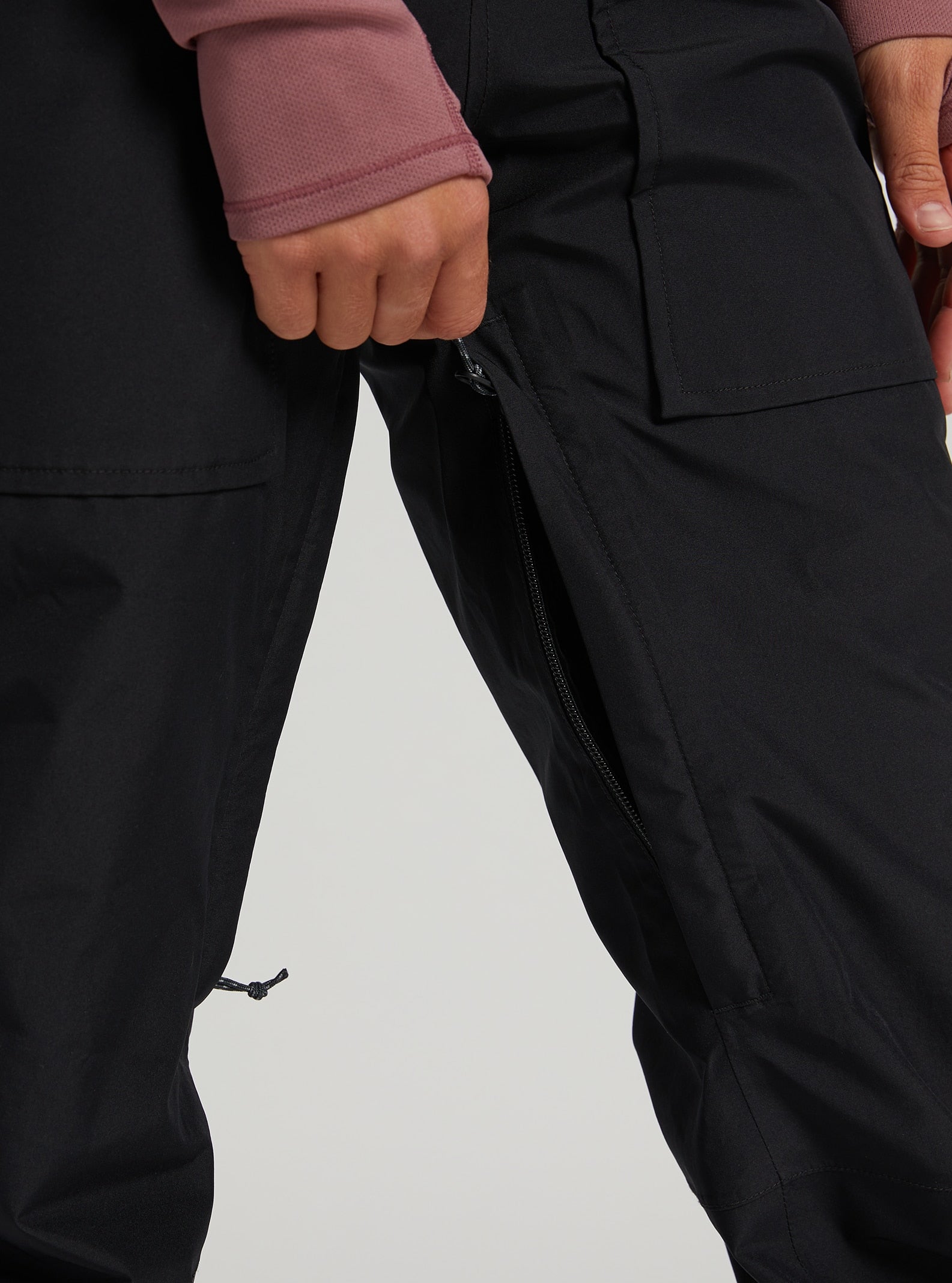 Burton GORE-TEX Avalon Bib Pant 2022 True black