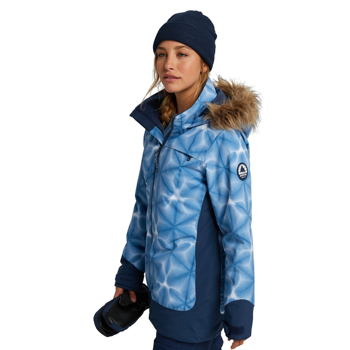 burton-lelah-snowboard-jacket-2021-blue-dailola-shibori-dress-blue