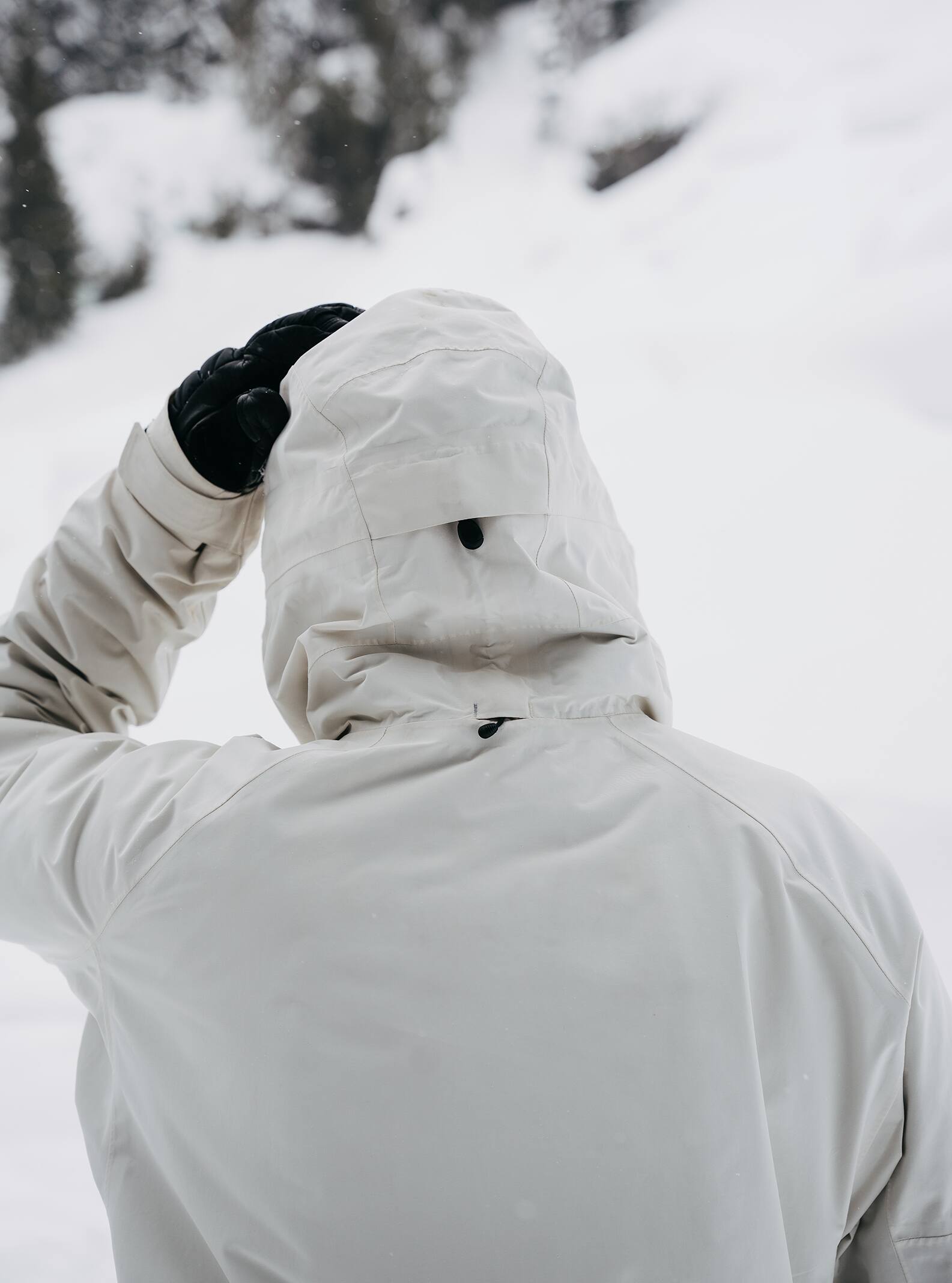 Burton Men's Burton [ak] Velocity GORE-TEX  2L Anorak Jacket Stout White