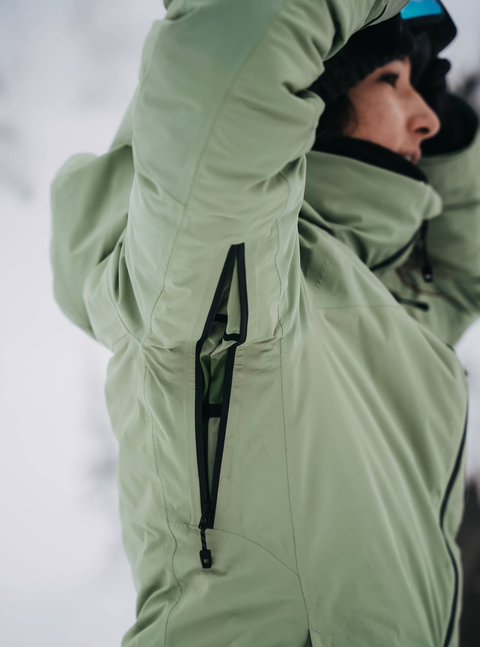 Burton Women's Burton [ak] Embark GORE-TEX 2L Jacket Hedge Green