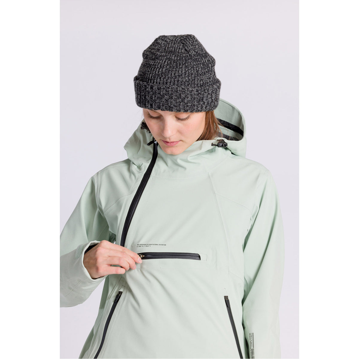 L1 Atlas Snowboard Jacket  Spray
