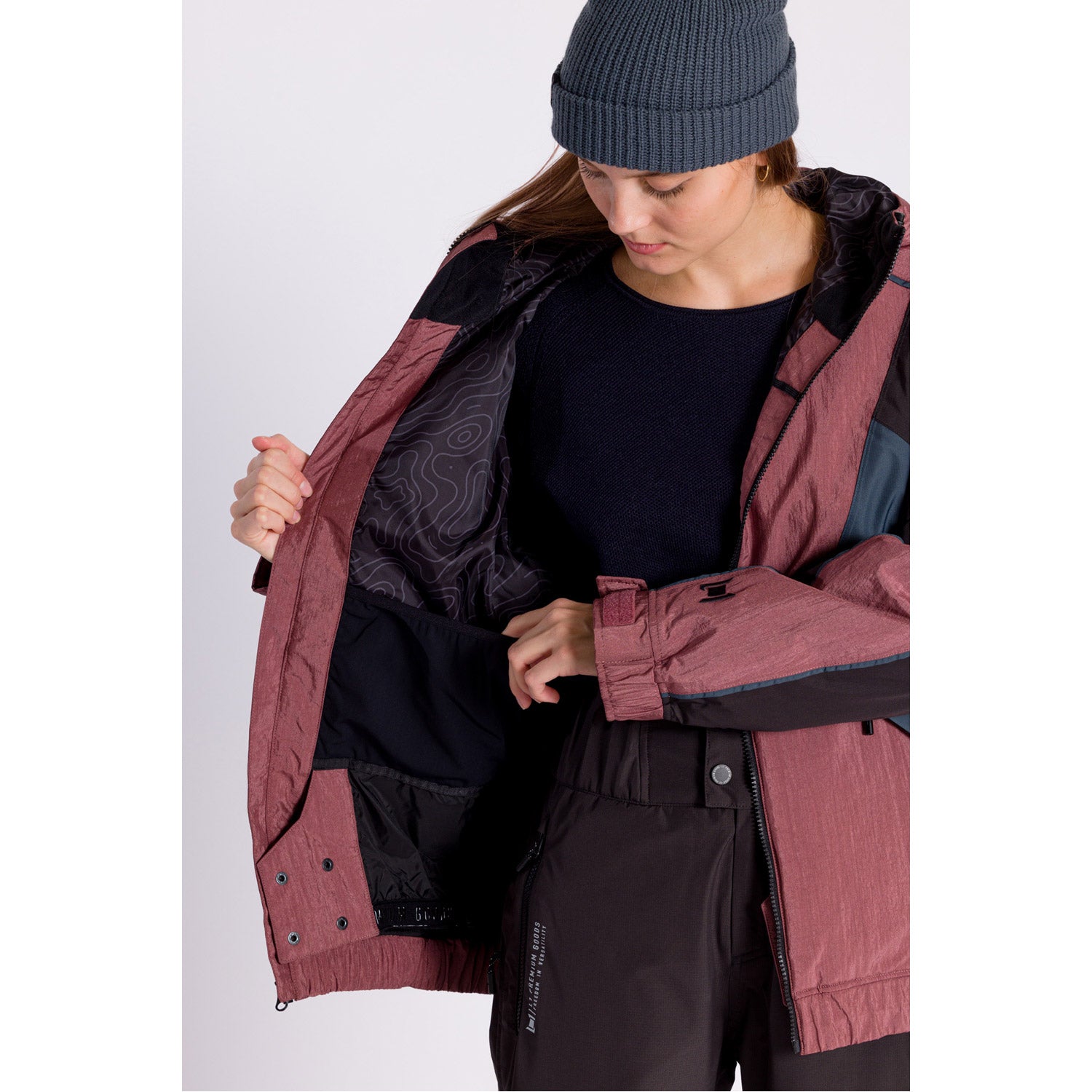 L1 Lovecat Snowboard Jacket Burnt Rose / Phantom / Slate