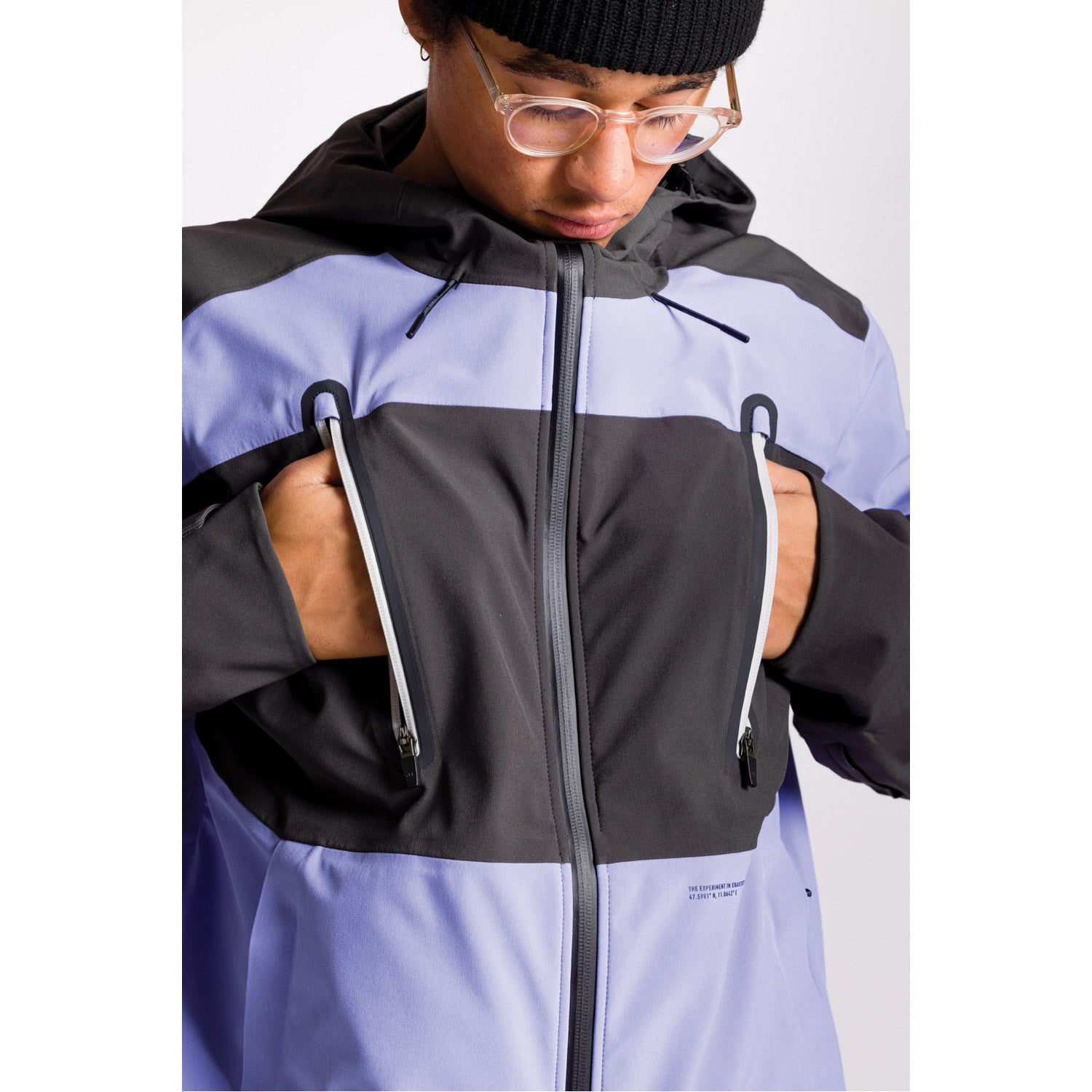 L1 Parton Snowboard Jacket Phantom / Ultraviolet