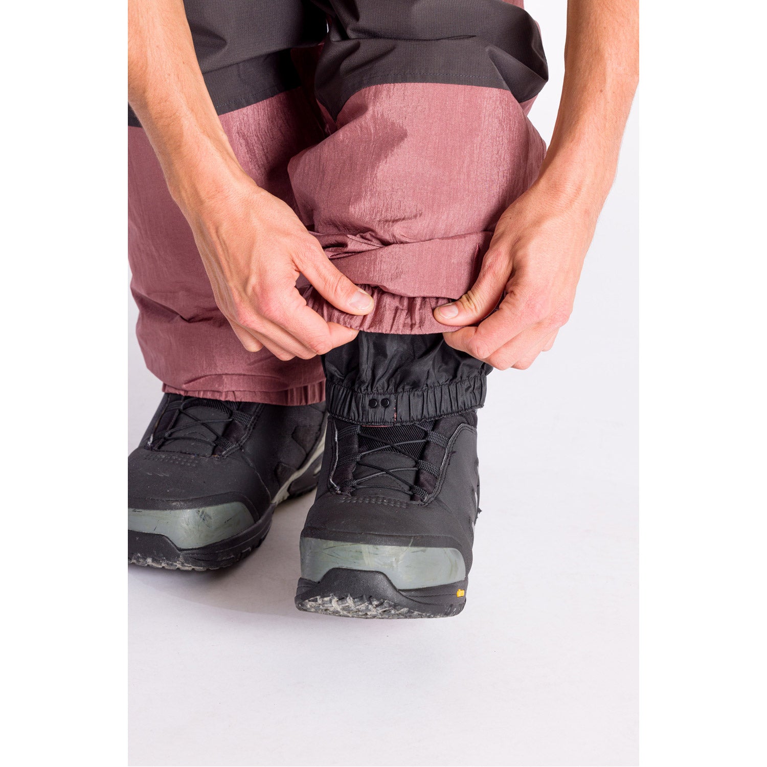 L1 Ventura Pant Burnt Rose / Phantom