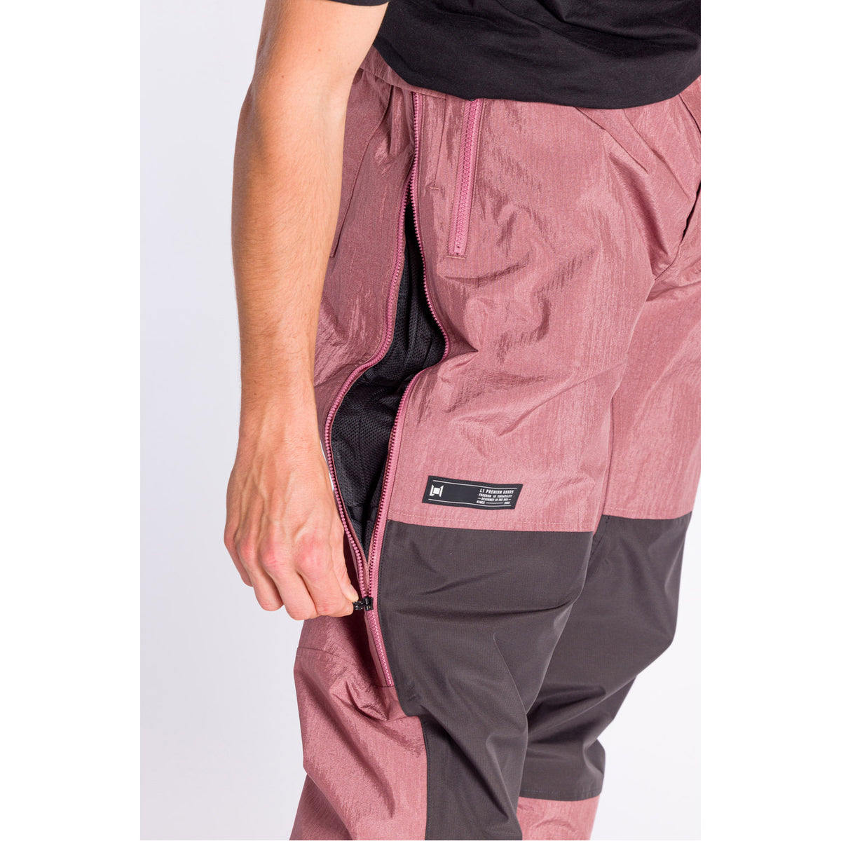 L1 Ventura Pant Burnt Rose / Phantom