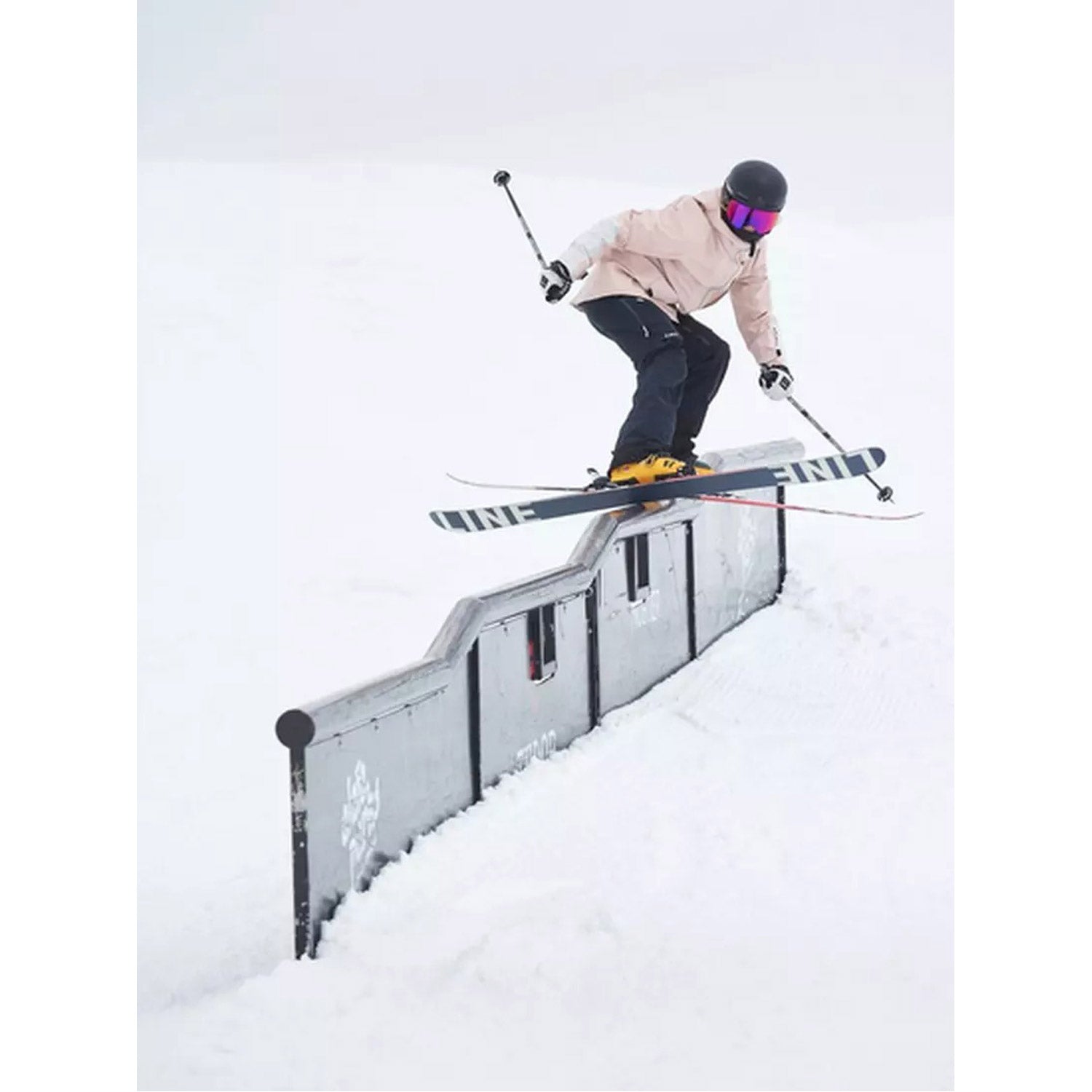 Honey Bee Skis 2023