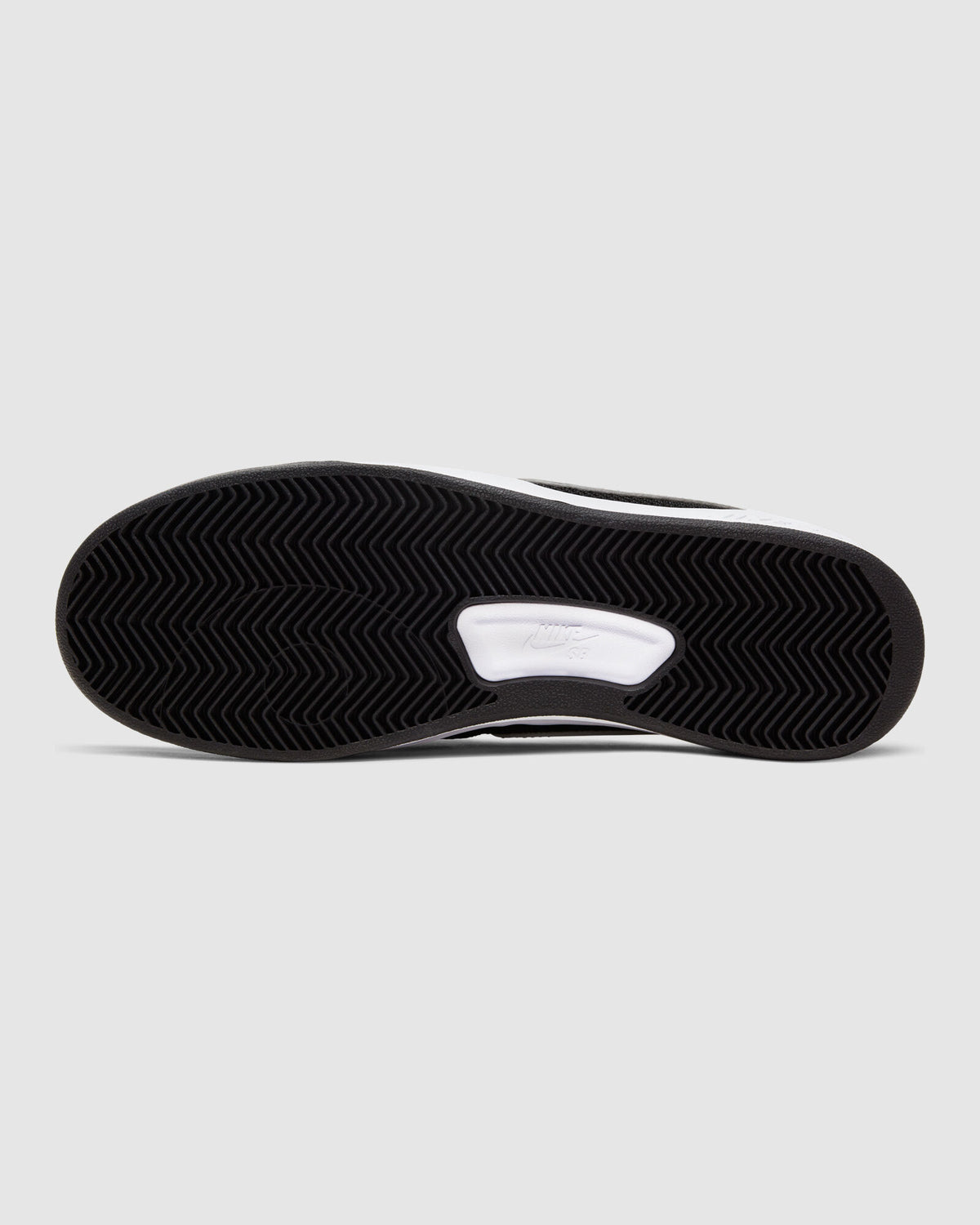 Nike SB Adversary