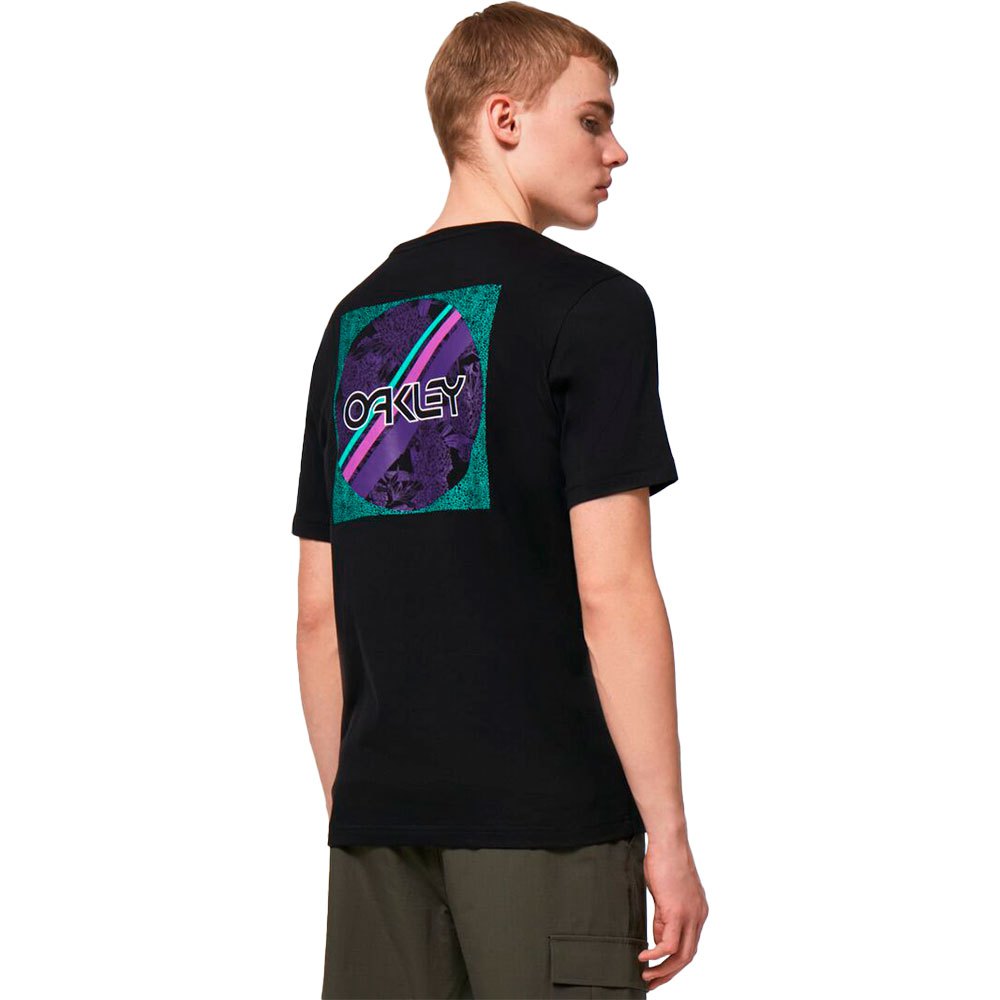 Rounded Flowers Tee
