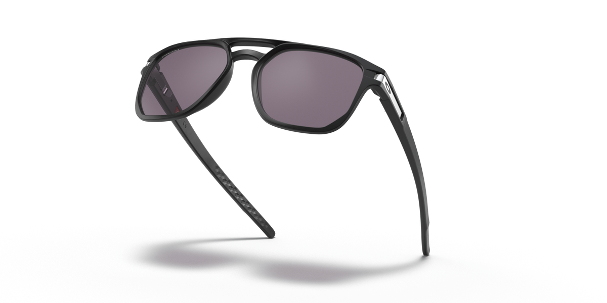 Oakley Latch™ Beta Matte black w/ prizm grey lens