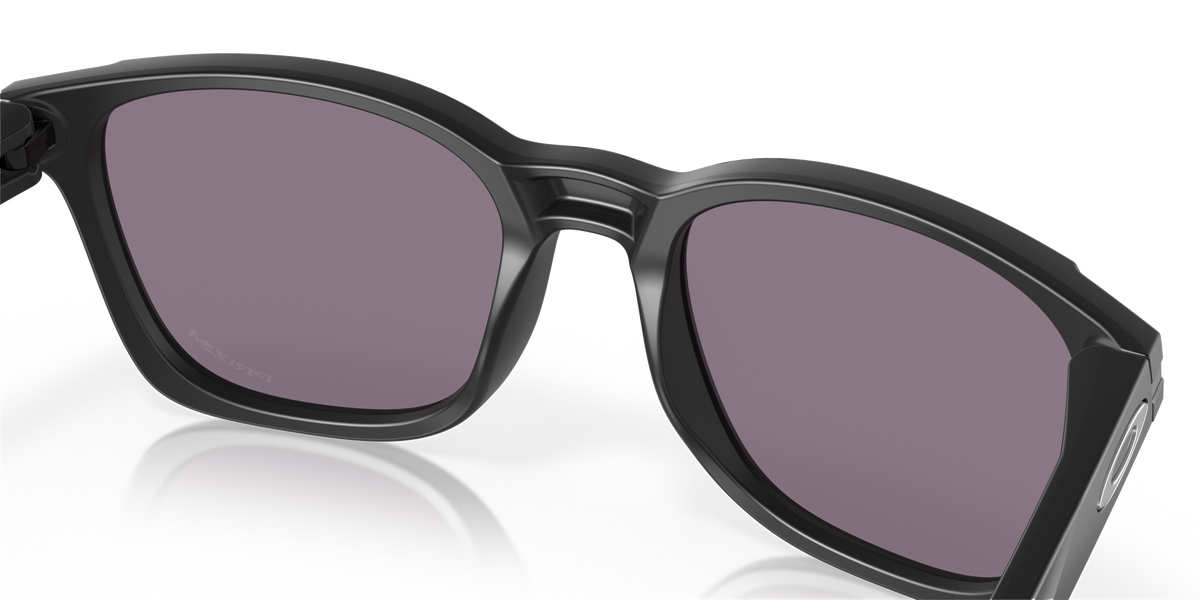 Oakley Ojector Matte black w/ prizm grey lens