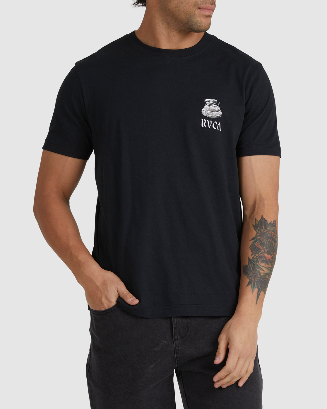 RVCA BEAUTIFUL DANGER SS TEE BLACK
