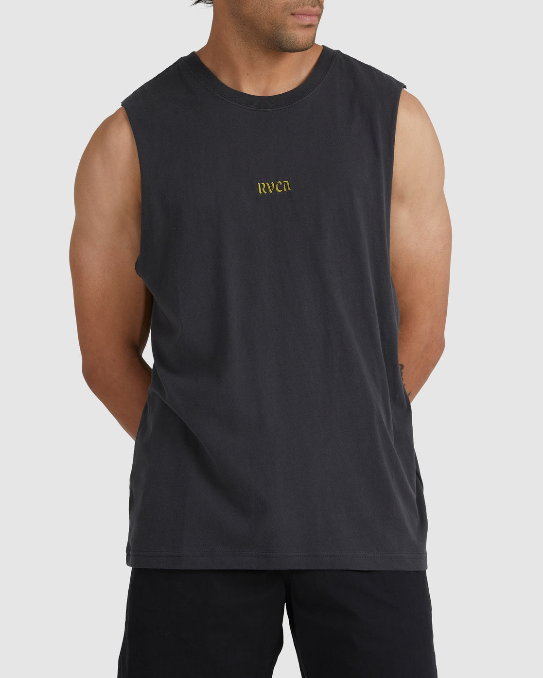 RVCA STRANGE BREW MUSCLE PIRATE BLACK