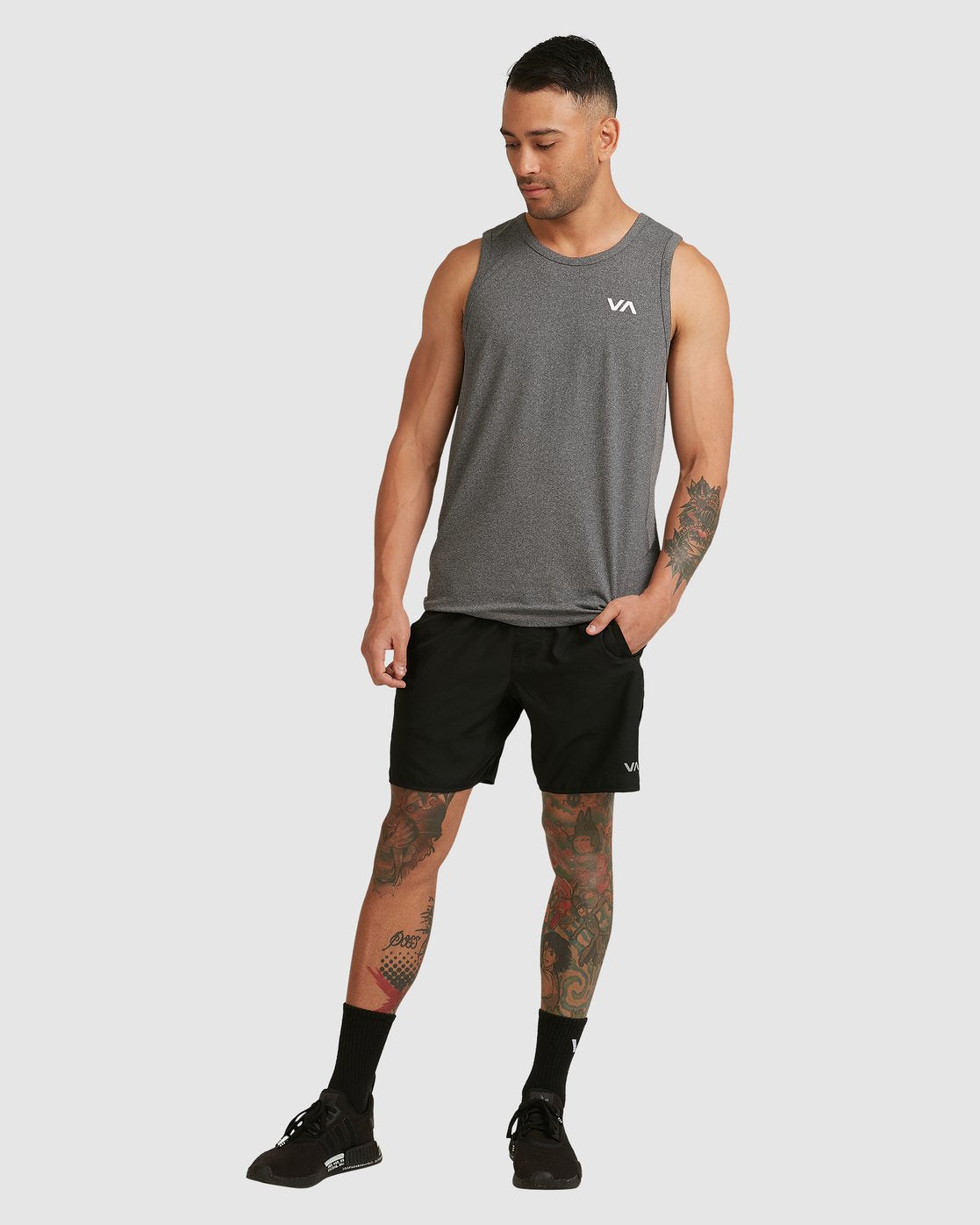 Rvca YOGGER IV SHORT Black