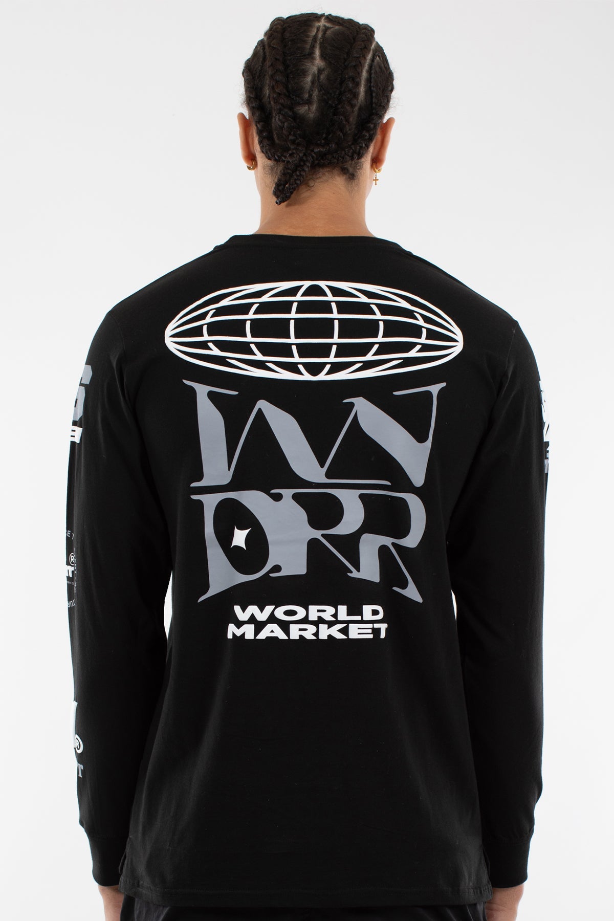 WNDRR MARKET L/S TEE Black
