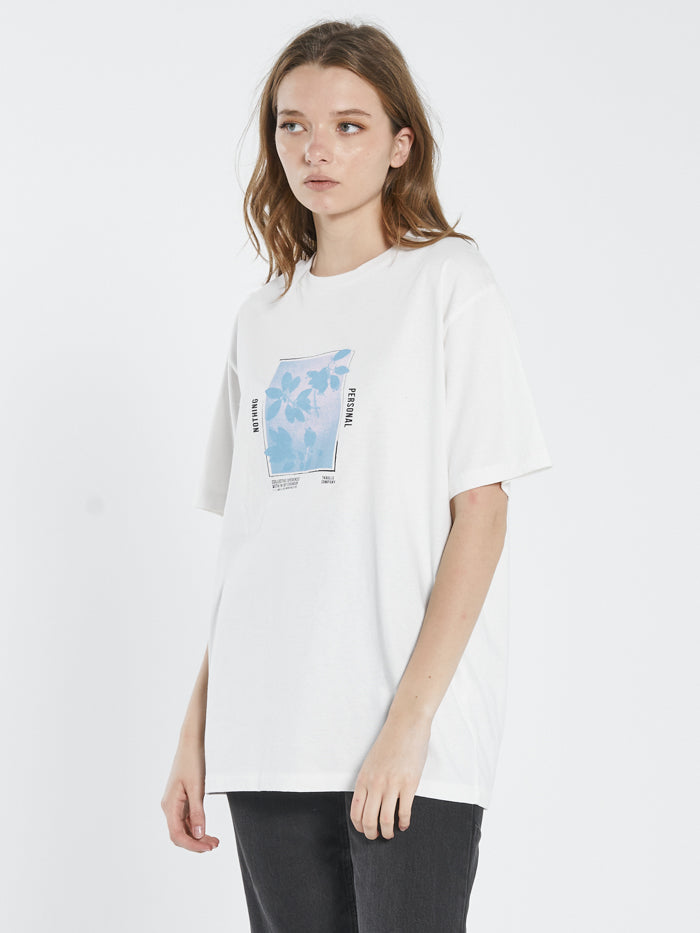 Thrills Collective Experience Merch Fit Tee Dirty White