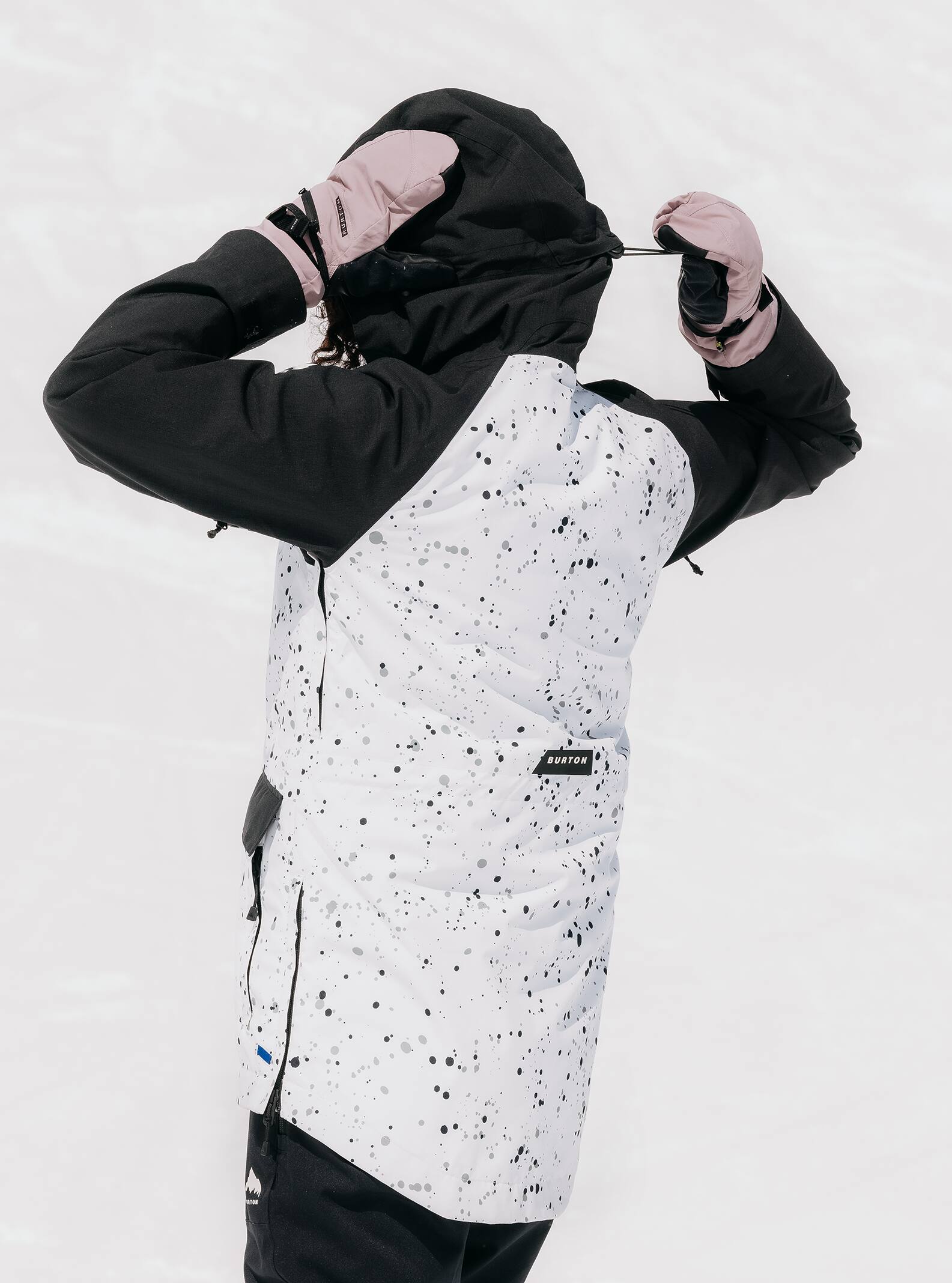 Burton Women's Burton Lalik 2L Jacket Stout White Spatter/True Black