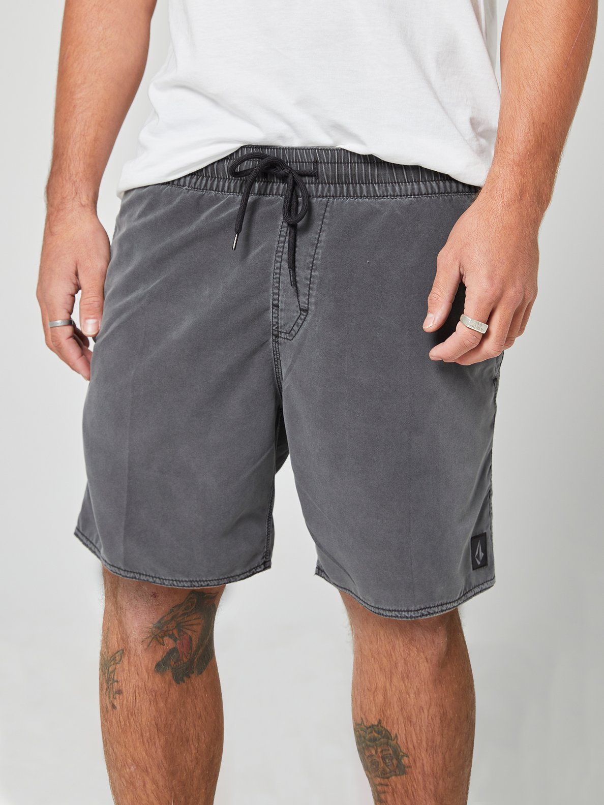 Volcom Center 17" Trunks - Military Black